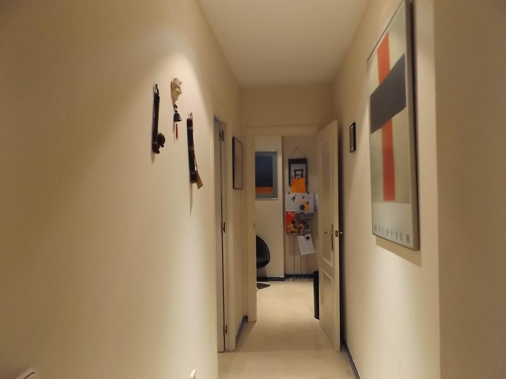 Alameda Donkey Parking Apartment Seville Luaran gambar